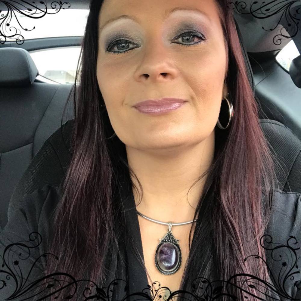 Meet your Posher, Melanie